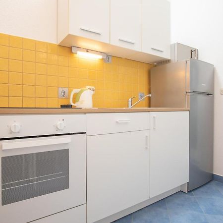 Vega Apartments Podgora Eksteriør billede