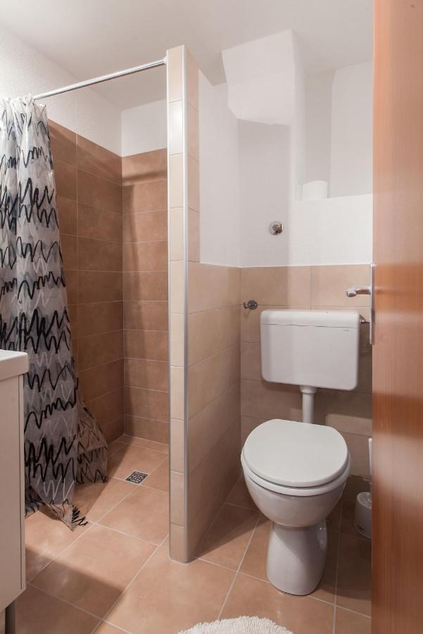 Vega Apartments Podgora Eksteriør billede